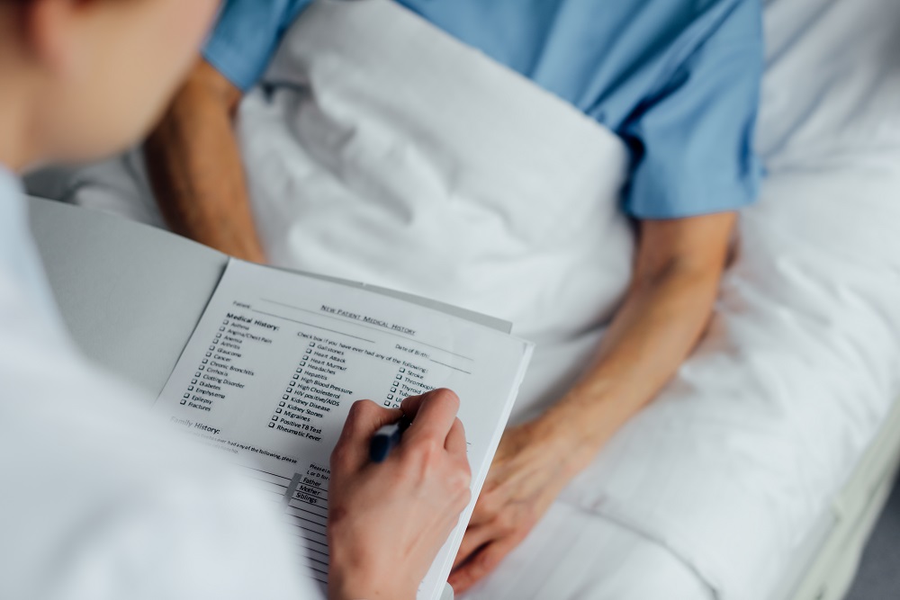 Anamnese na enfermagem: o que é, importância e como fazer
