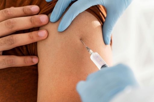 Efeito colateral de vacina contra Covid-19 pode ser confundido com câncer  de mama - HOSPITAIS BRASIL