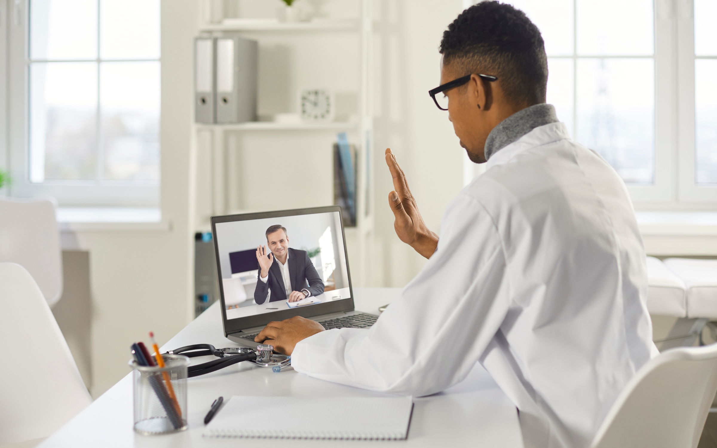 Saúde conectada: como a telessaúde está transformando a assistência médica