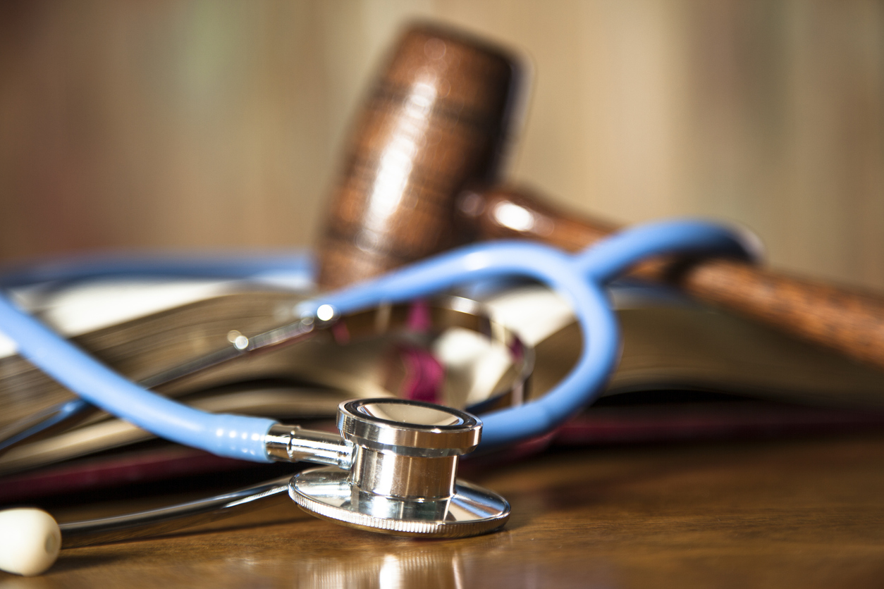 Artigo – Crescimento da Judicialização na Saúde: qual a solução?